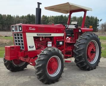 Main image International Harvester 1066